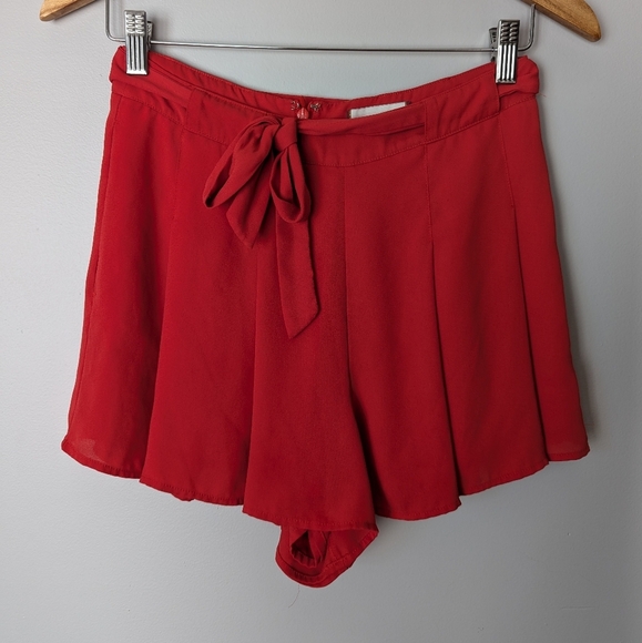 ARITZIA Sunday Best WESTLEY Short Pleated Red Womens Size 4 Tie Belt Feminin - Picture 2 of 12